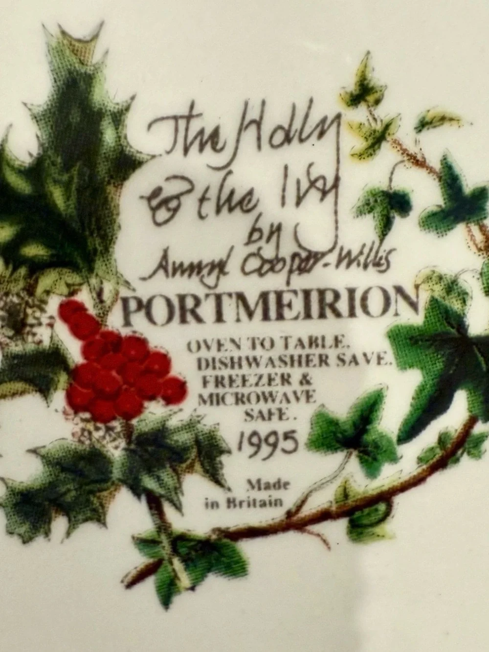 Portmeirion Ceramic Holly Serving Bowl - White with Red & Blue Berries